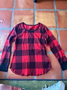 Old Navy Red & Black Buffalo Plaid Long-Sleeve Top